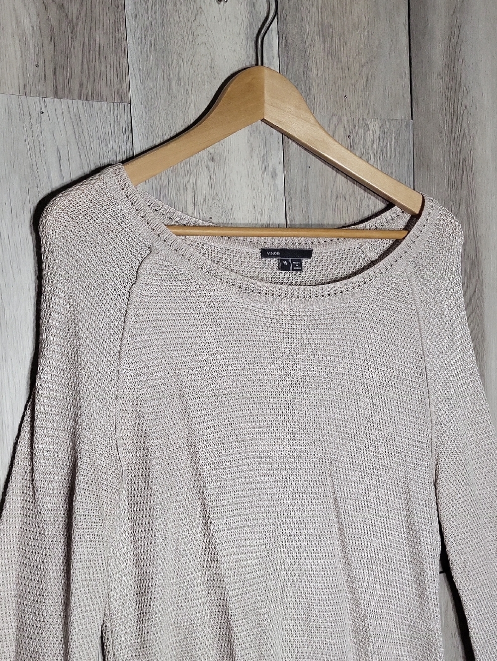 Vince. Mesh Pullover Top Sweater Womens Medium Lightweight Sheer Relaxed Neutral